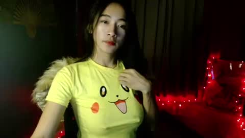 lovelypetite143 online show from February 13, 2:51 pm