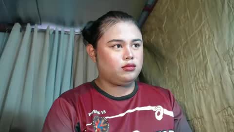 Snapshot of lovelypinaychubsx chatting on January 21, 8:52 am lovely online show from January 21, 8:52 am