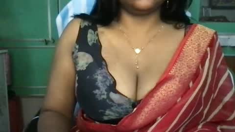lovelyrose36 online show from July 12, 2:01 am