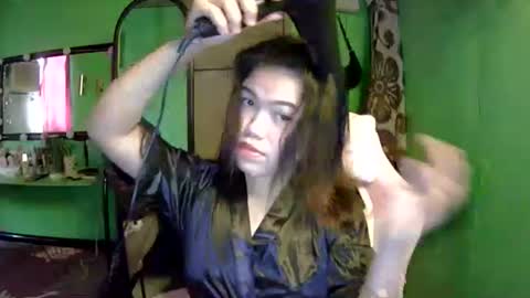 lovemae352295 online show from December 19, 2:48 am