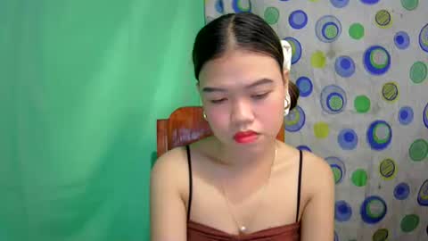 lovemae352295 online show from December 20, 4:09 am