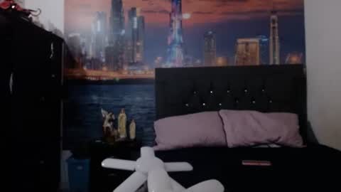 Snapshot of lover_mature2 chatting on February 22, 7:21 pm Mature lover2 online show from February 22, 7:21 pm