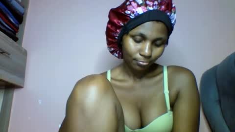 lovergal257 online show from March 24, 7:08 pm