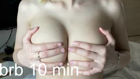 lovers613228 online show from June 25, 4:08 pm