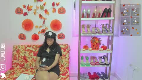 loverubii online show from October 30, 9:00 am