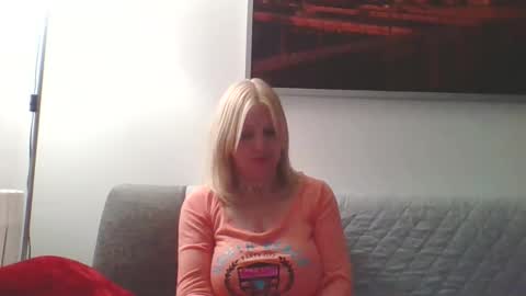 Marlyn online show from February 6, 11:08 pm