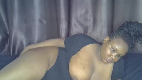 loveytiana online show from December 4, 12:24 am