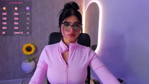 Luana online show from September 18, 12:15 pm