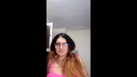 luanapowerful online show from May 3, 5:00 am