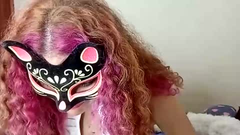 luanapowerful online show from December 16, 5:43 pm