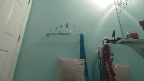 Luci Layne online show from March 4, 7:32 pm