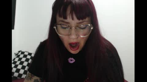 Lulu DCarton online show from May 16, 5:21 am