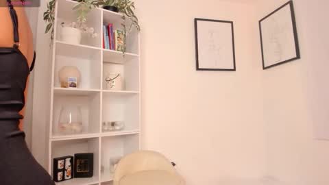 Lucia online show from January 12, 11:10 pm