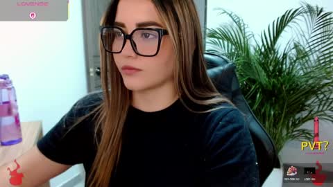 lucia star  online show from April 10, 11:33 pm