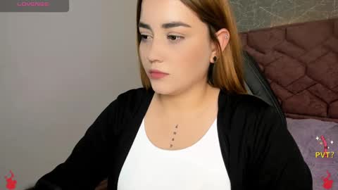 lucia star  online show from December 10, 7:11 pm