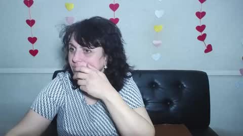 Snapshot of luciami chatting on January 27, 4:09 am LuciaMi online show from January 27, 4:09 am