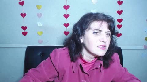 Snapshot of luciami chatting on February 3, 6:02 am LuciaMi online show from February 3, 6:02 am
