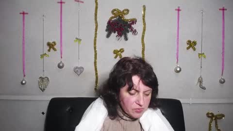 Snapshot of luciami chatting on December 24, 7:44 pm LuciaMi online show from December 24, 7:44 pm