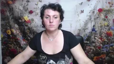 Snapshot of luciami chatting on September 14, 5:55 pm LuciaMi online show from September 14, 5:55 pm