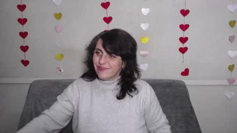 Snapshot of luciami chatting on February 25, 6:12 pm LuciaMi online show from February 25, 6:12 pm