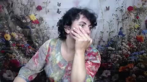 Snapshot of luciami chatting on October 12, 7:11 am LuciaMi online show from October 12, 7:11 am