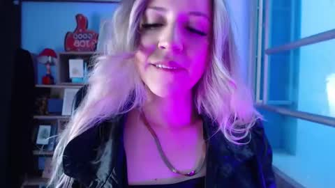 Snapshot of luciana_evaans chatting on January 27, 1:52 pm Luciana Evans online show from January 27, 1:52 pm