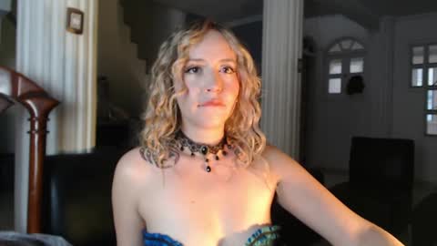 Snapshot of luciana_evaans chatting on September 18, 1:09 pm Luciana Evans online show from September 18, 1:09 pm