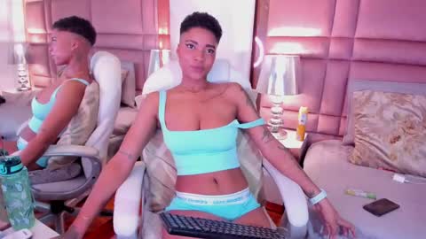  lucia wallace  online show from February 15, 3:42 am