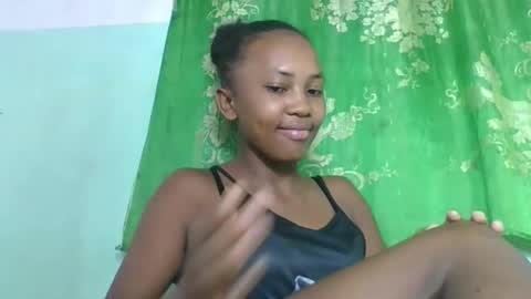 lucie196645 online show from April 27, 6:38 pm