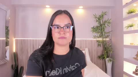 lucie online show from April 10, 5:08 pm