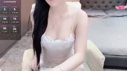 lucii04 online show from April 29, 4:09 pm