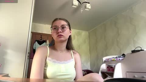 Maya online show from July 10, 8:15 am