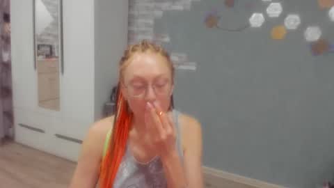 lucky_licky20 online show from November 12, 3:04 am