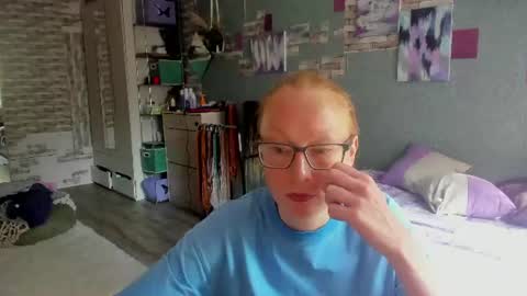 lucky_licky20 online show from July 1, 2:22 am