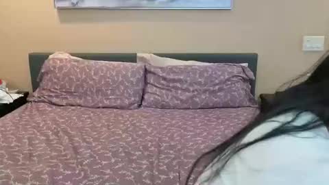 luckylee1992 online show from March 4, 2:18 am