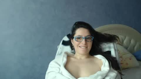 luckylinda23 online show from February 28, 9:47 am