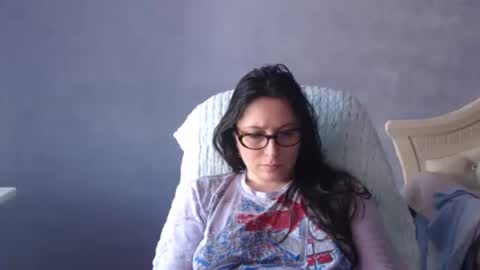 luckylinda23 online show from May 15, 2:42 pm
