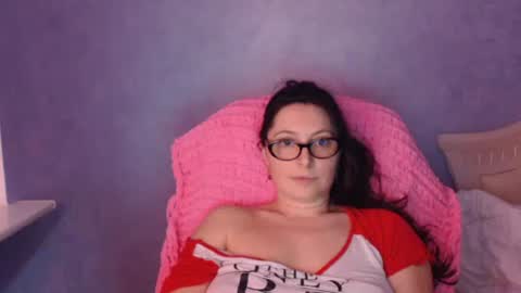 luckylinda23 online show from May 31, 6:09 pm