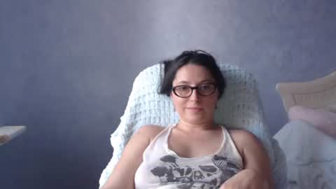 luckylinda23 online show from July 10, 3:34 pm