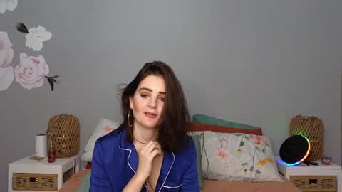 Lucy online show from June 24, 9:14 pm
