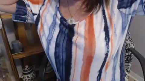 lucy_0000 online show from November 17, 6:08 pm