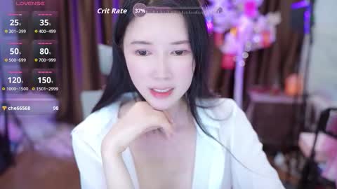 Lucy online show from October 15, 2:36 am