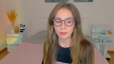lucy__ray online show from December 23, 3:33 pm
