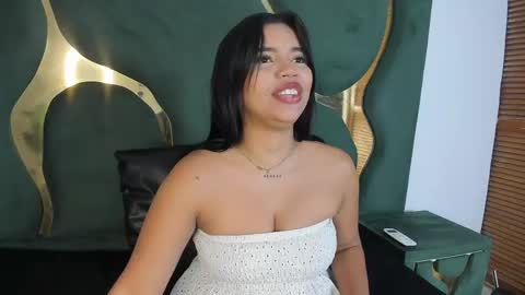 Lucia  online show from May 28, 2:15 pm