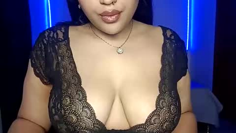 Lucy online show from December 15, 1:33 am