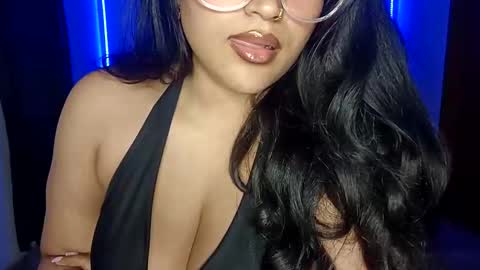 Lucy online show from December 1, 1:20 am