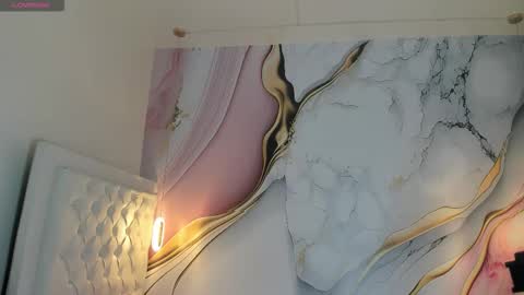 Lucy online show from December 17, 11:58 am