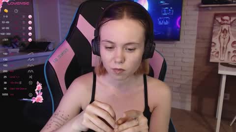 Lucy online show from November 13, 10:31 pm