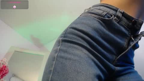 lucy online show from September 18, 3:49 am