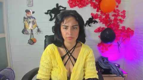 Snapshot of lucy_sweett69 chatting on October 8, 2:38 am Lucy sweett69 online show from October 8, 2:38 am
